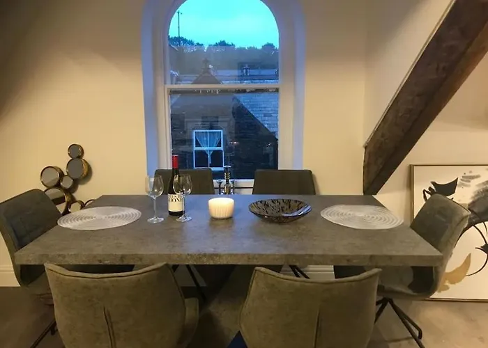 The Penthouse In شقة ويندرمير