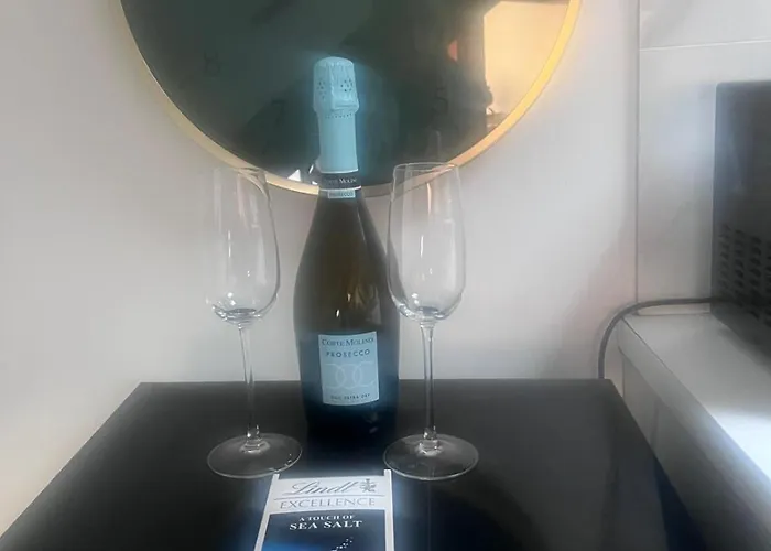 The Penthouse In شقة *